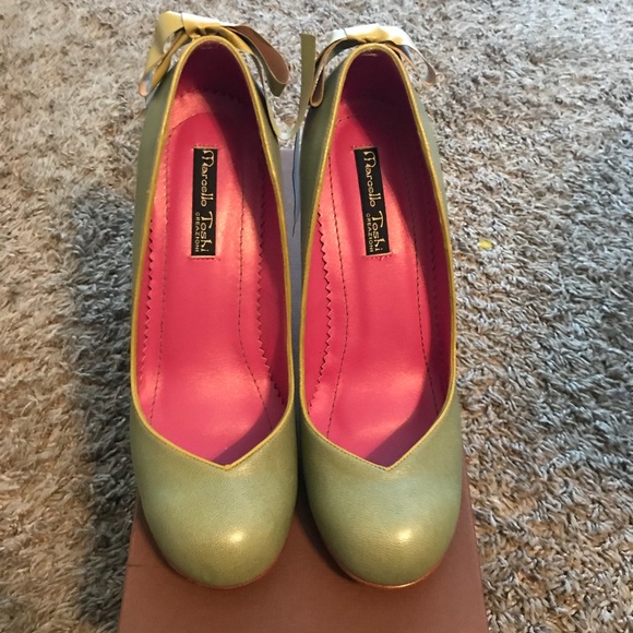 Pumps - Picture 1 of 7